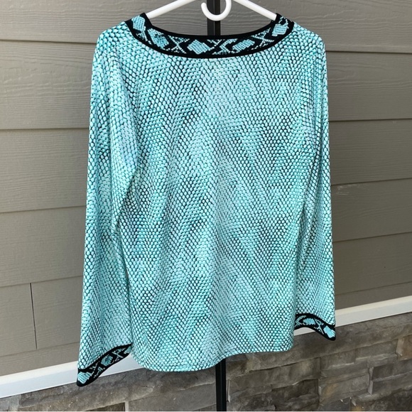 MK V- Neck Blouse. Size Medium (EUC) - Picture 2 of 11